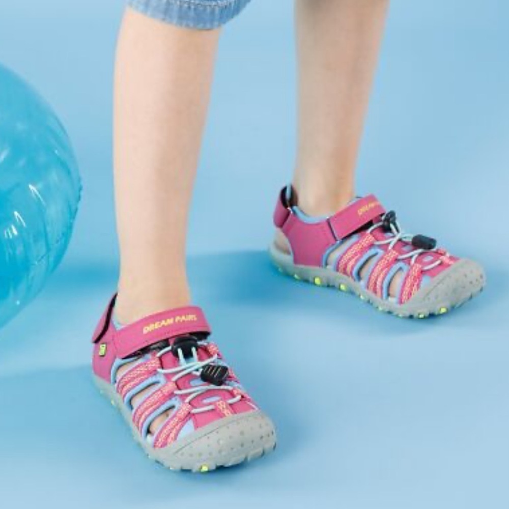 NIB DREAM PAIRS Outdoor Closed-Toe Sandals